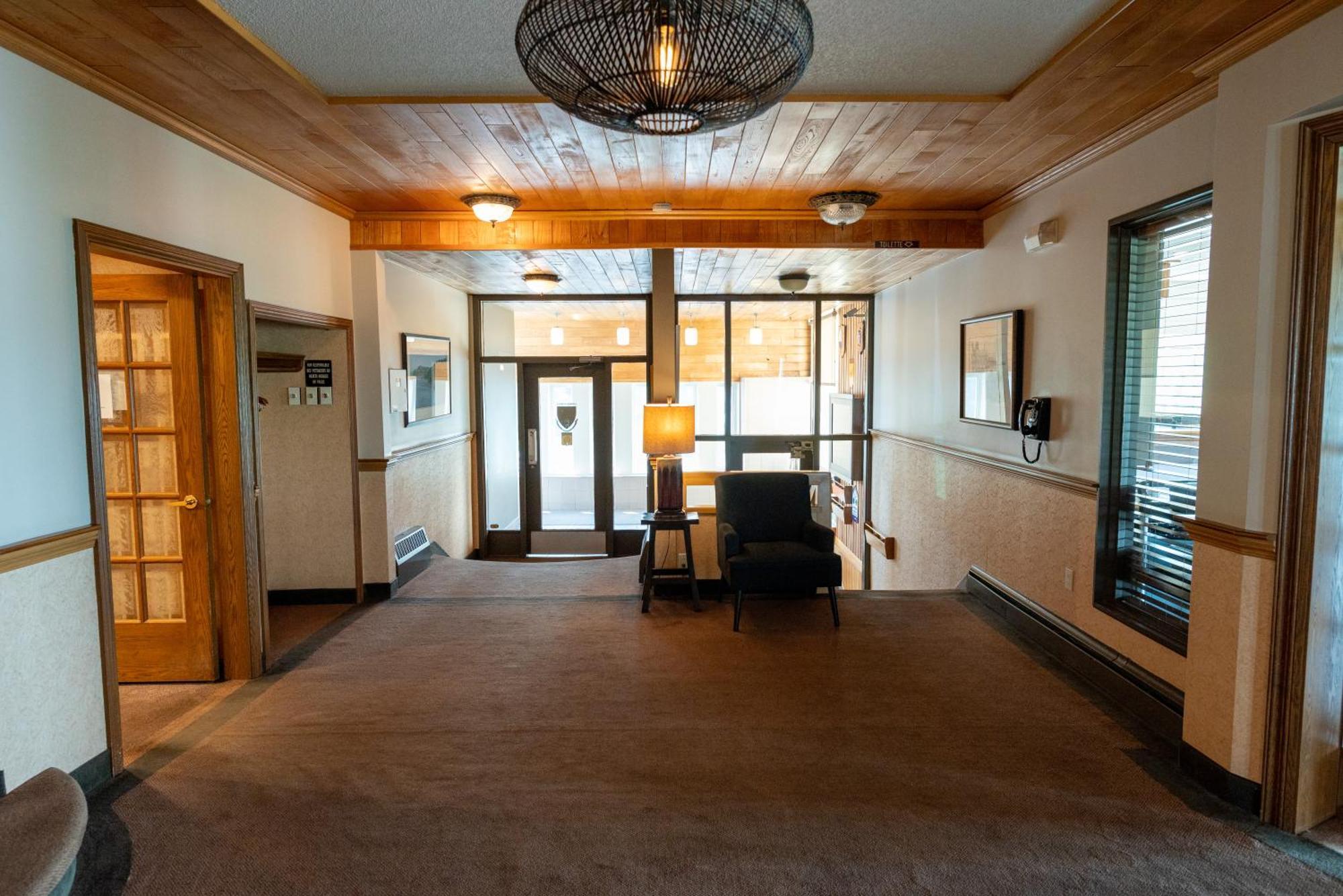 Auberge Le Parasol Saguenay Luaran gambar