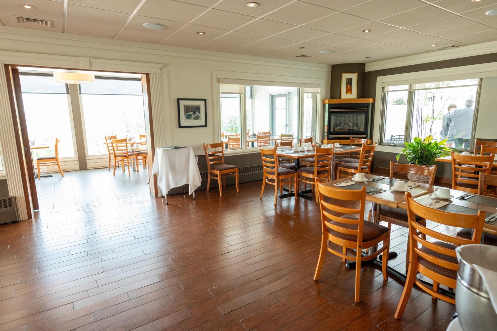 Auberge Le Parasol Saguenay Luaran gambar