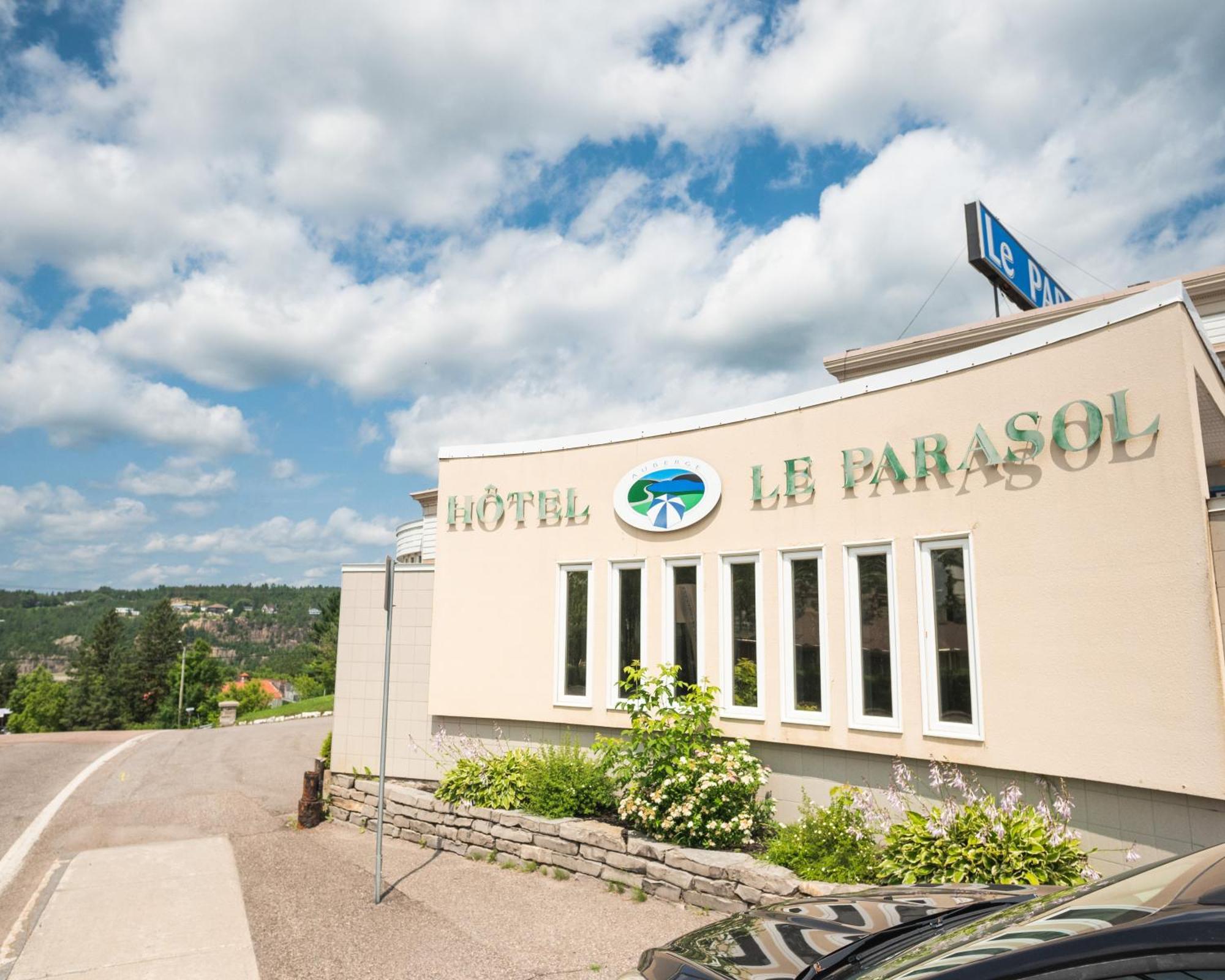 Auberge Le Parasol Saguenay Luaran gambar