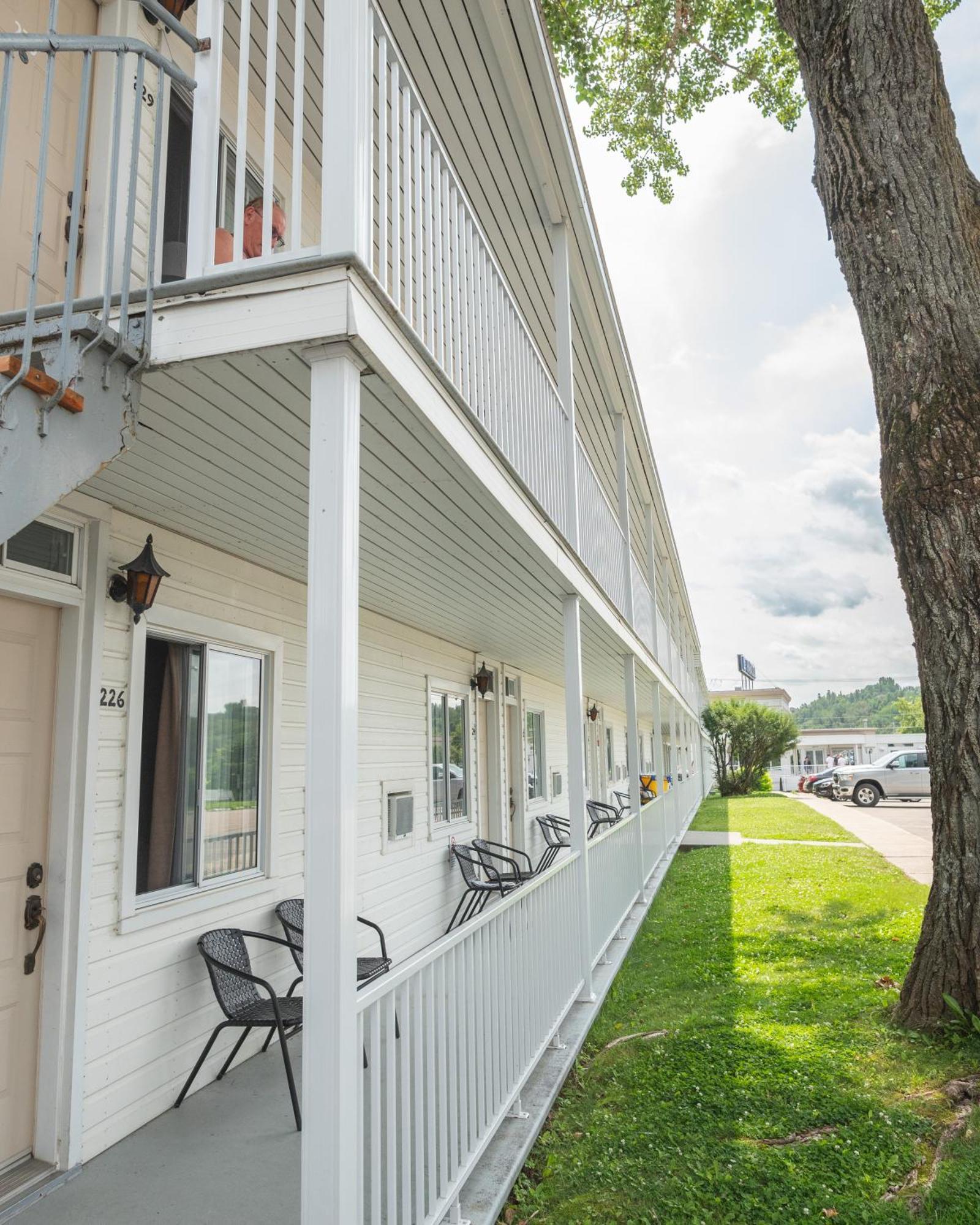 Auberge Le Parasol Saguenay Luaran gambar