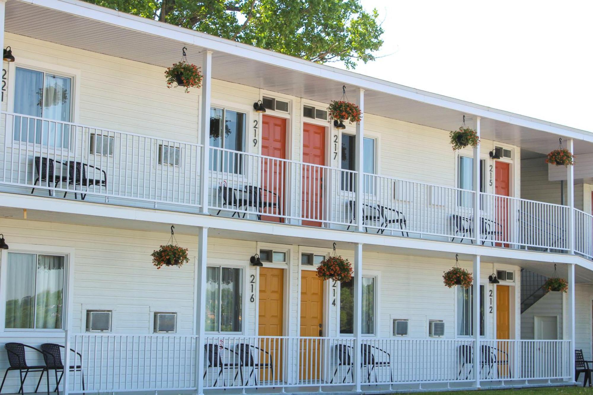 Auberge Le Parasol Saguenay Luaran gambar