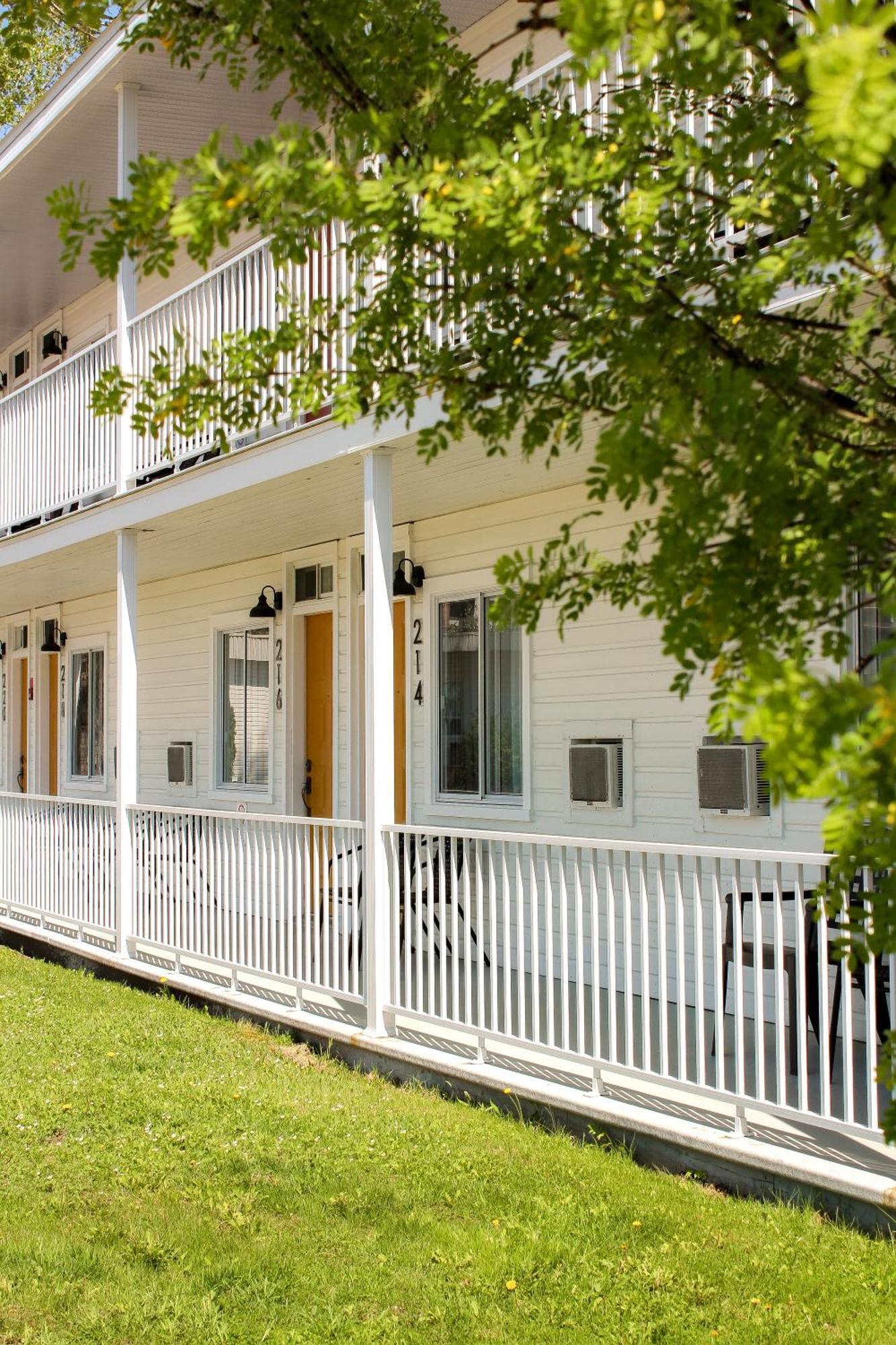 Auberge Le Parasol Saguenay Luaran gambar