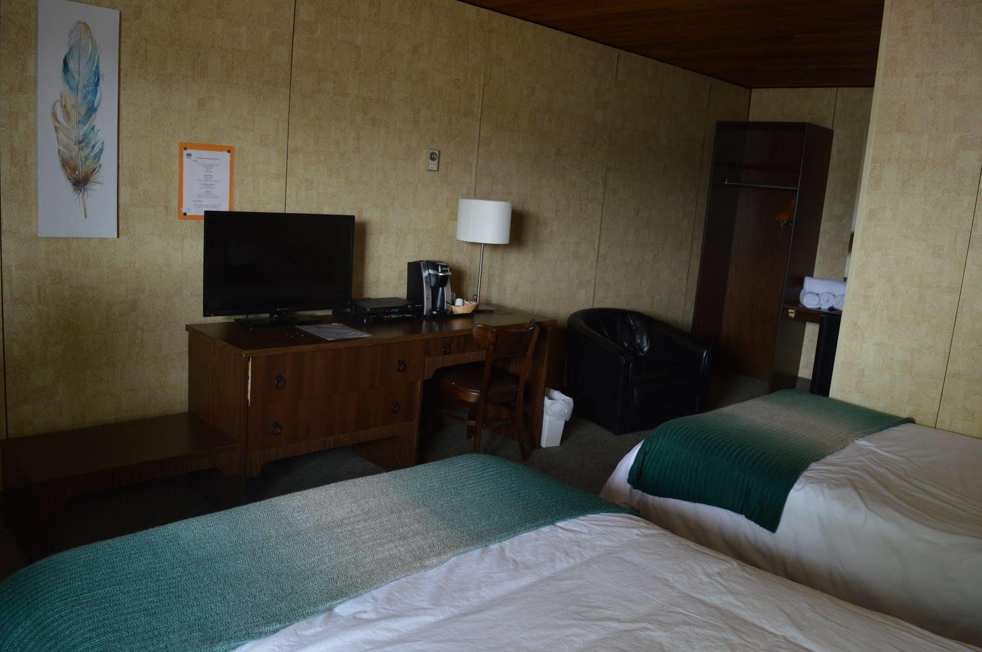 Auberge Le Parasol Saguenay Luaran gambar